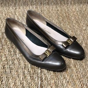 Salvatore Ferragamo, flat, brown metallic color, size 8 A2